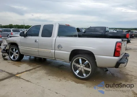 2004 Chevrolet Silverado C1500 из США, поврежденный, VIN 2GCEC19V241135038